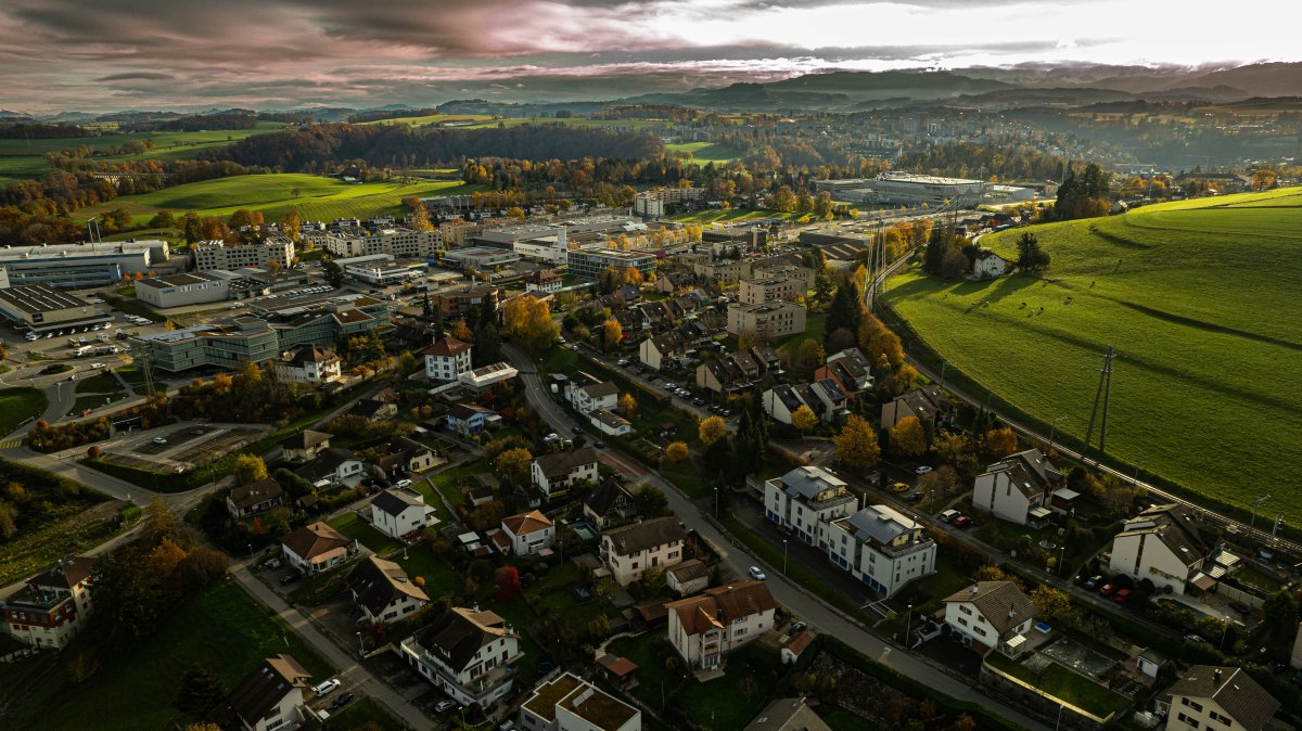 Vue des Préalpes depuis Granges-Paccot